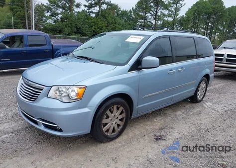 2016 Chrysler Town & Country Touring z USA, uszkodzony, nr VIN 2C4RC1BG3GR260777